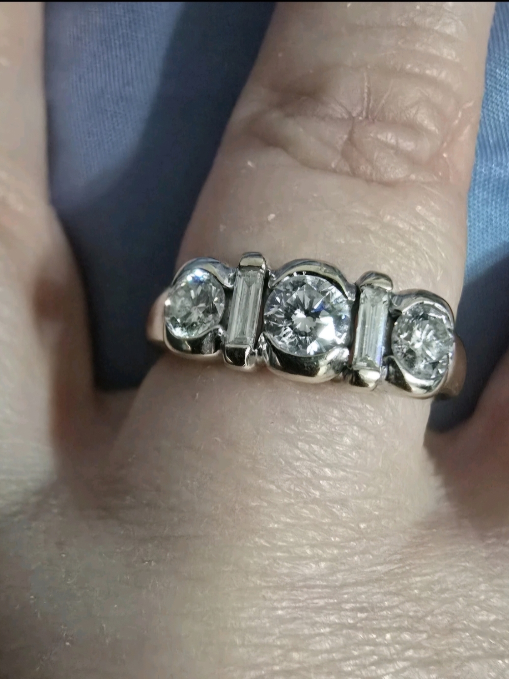 Gorgeous 14k Estate Designer White Gold Vintage Diamond Ring Size 6 - Picture 3 of 11
